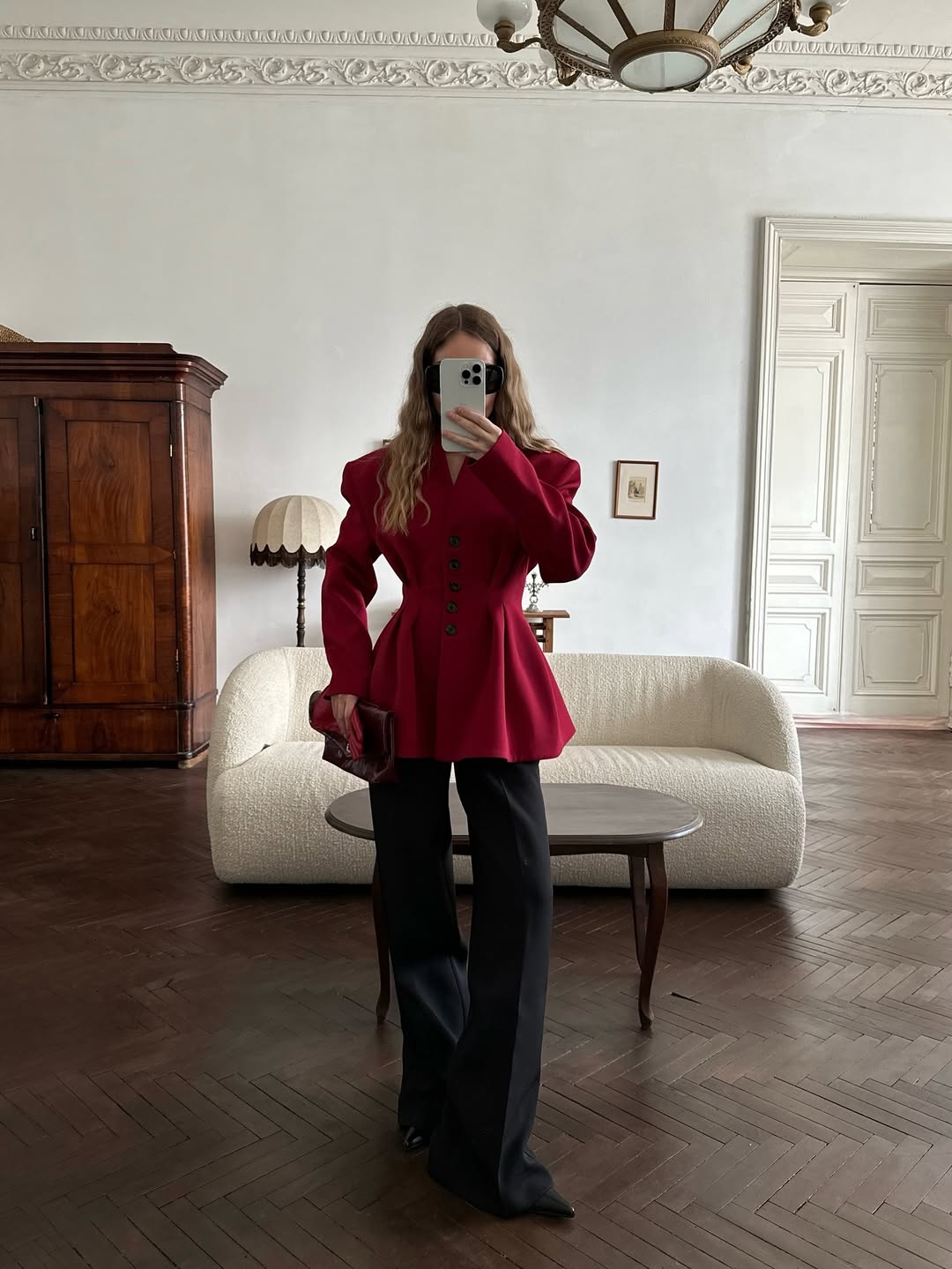 image credit : @alenakout