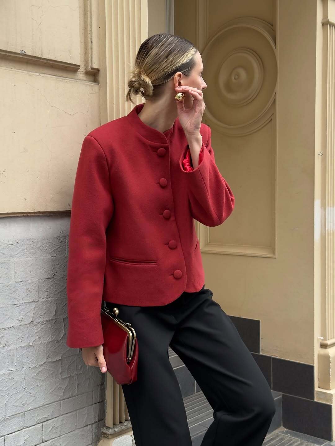 Gardırobun Yeni Divası: Kırmızı!