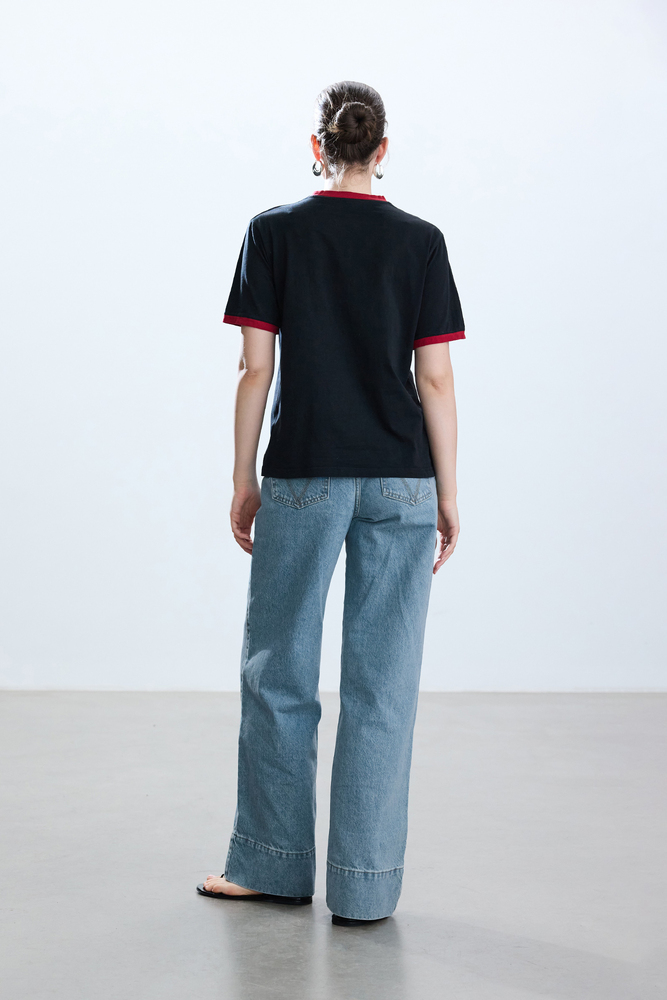 CRACKERS T-SHIRT - Thumbnail