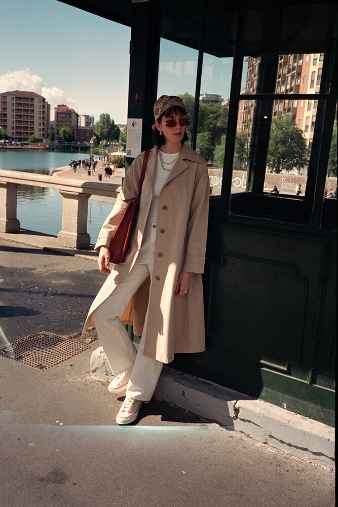 '90S KUM MİNİMAL TRENÇKOT