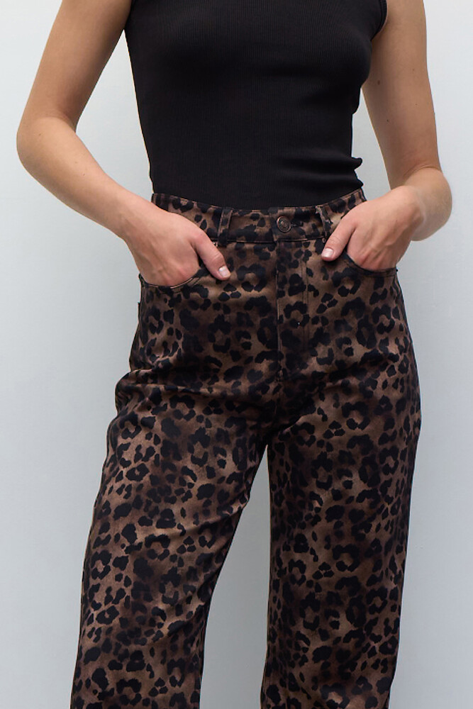 KAHVERENGİ LEOPAR DESENLİ GABARDİN PANTOLON - Thumbnail